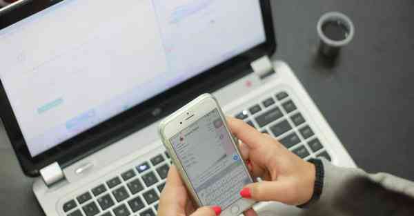 iphone怎样能看youtube